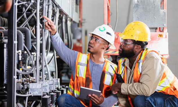 Best Commercial Electrician Services  in Bellefontaine, OH
